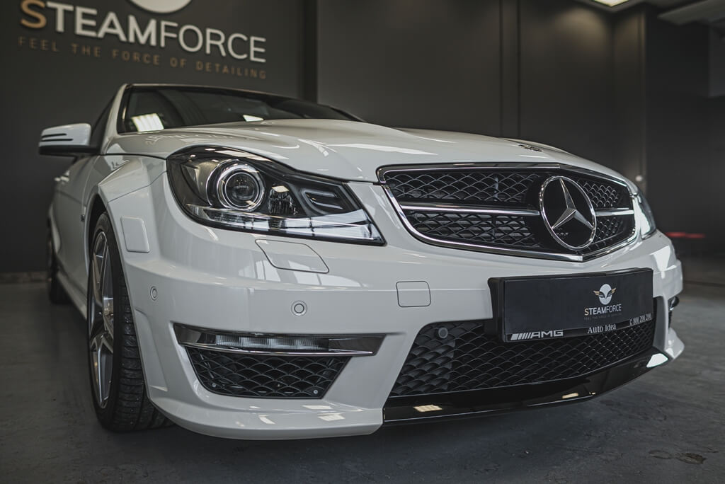 Mercedes-benz C63 AMG - korekta lakieru