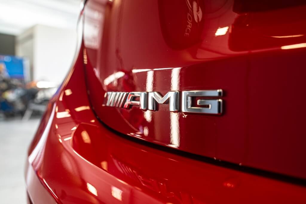 Mercedes-benz A35 AMG - czerwony